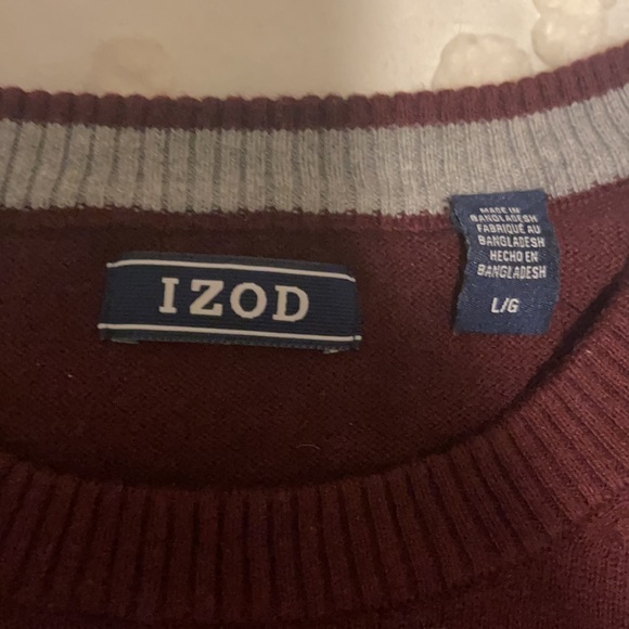 IZOD SWEATER - Picture 2 of 2
